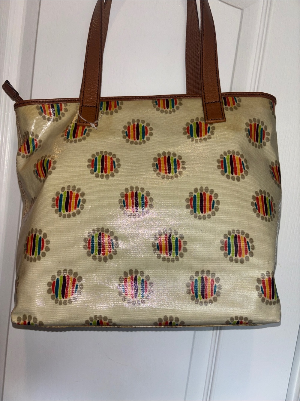 FOSSIL KEY PER COLLECTION CREME COLORED COATED CANVAS WITH BROWN LEATHER TRIM - Picture 3 of 13